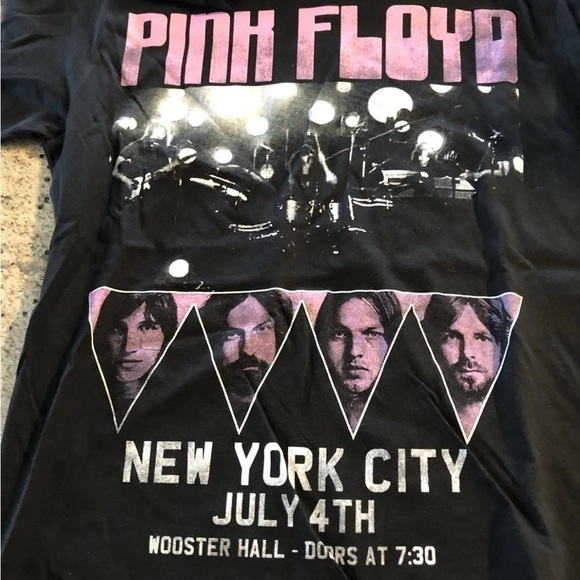 Pink Floyd Other - Pink Floyd New York City
Wooster Hall July 4th T-Shirt
Mens L Short Sleeve Black